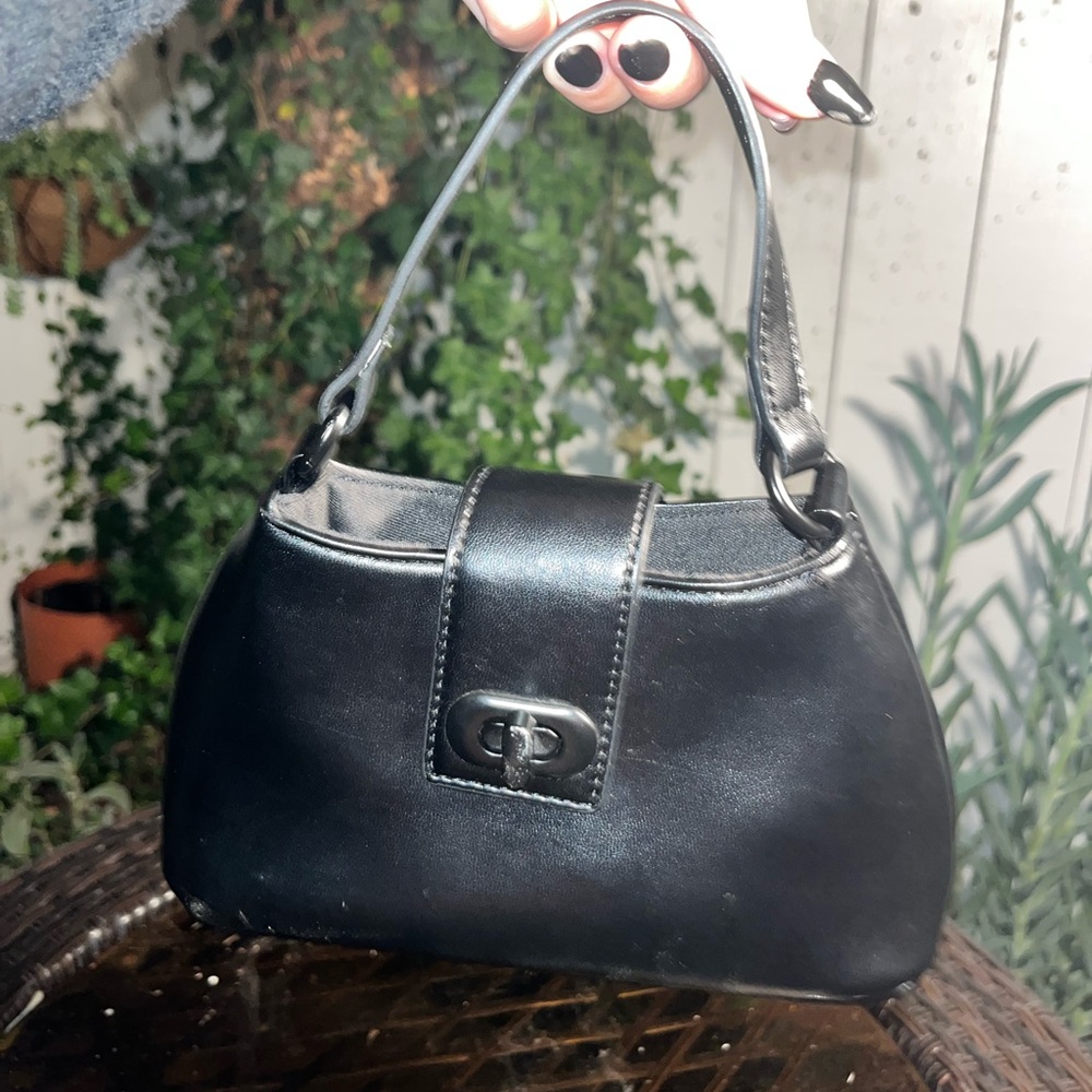 Hand bag